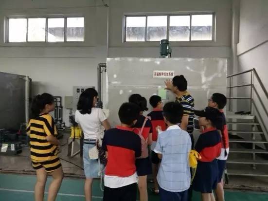 惜水愛水節水護水，從我做起——實驗小學四（1）中隊假日陽光小隊暑期實踐活動之參觀桐廬縣自來水廠